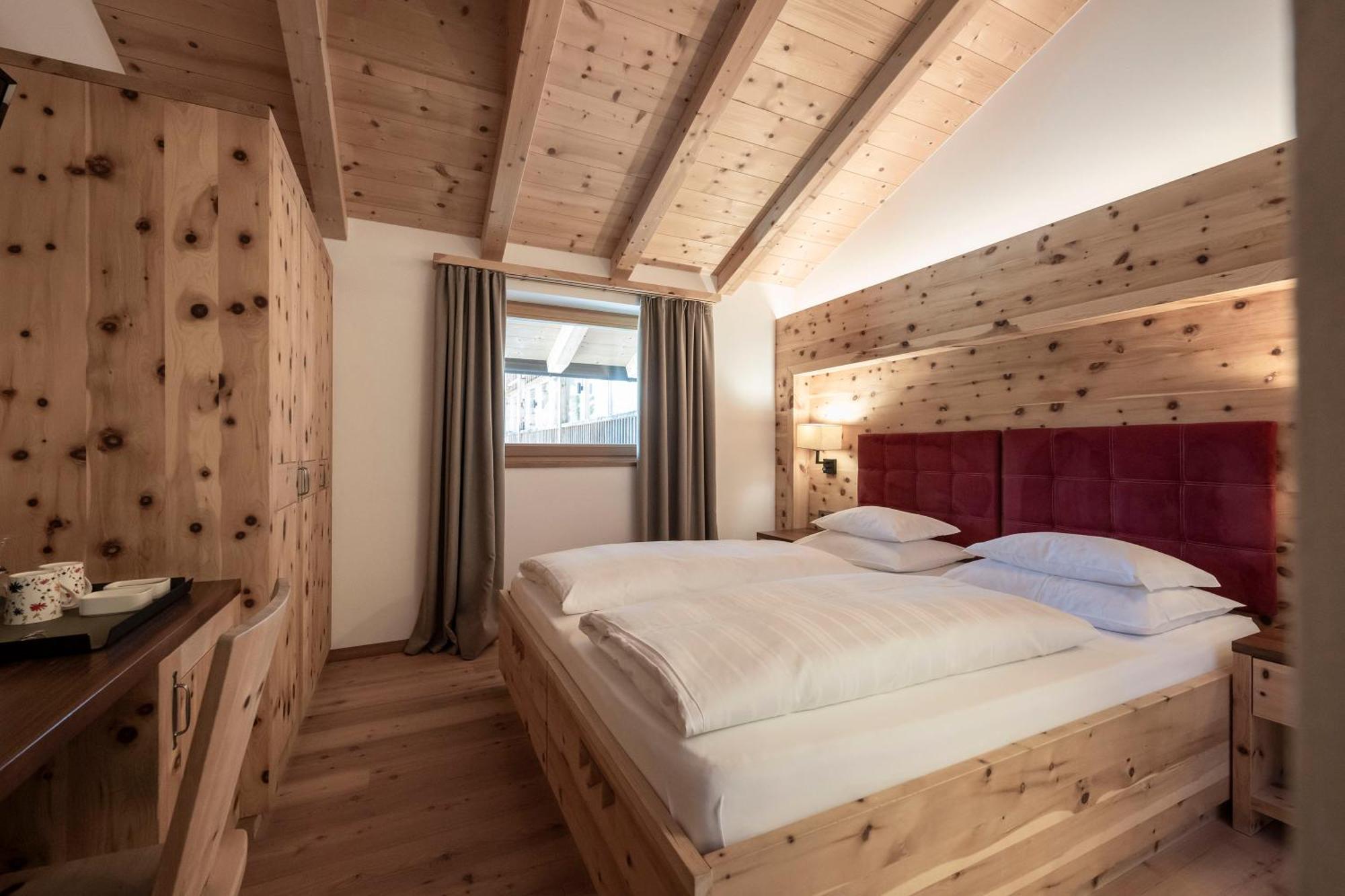Dolmites Nature Hotel Vigilerhof Сьюзі Екстер'єр фото